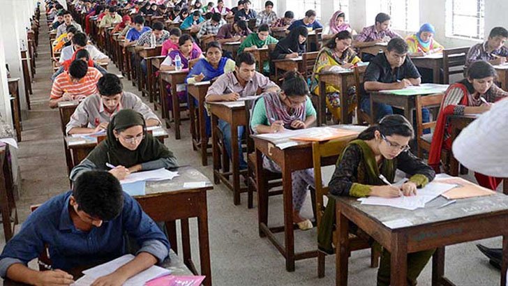 এমসিকিউ ও অনলাইনে পরীক্ষা