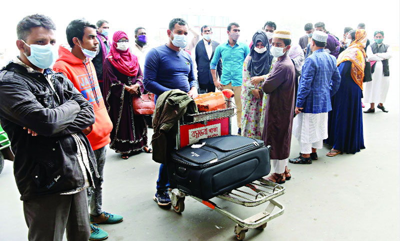 বাতিল হতে পারে ৪০ হাজার ভিসা