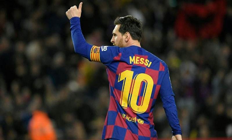 বার্সেলোনার ১০ নাম্বার জার্সি ছাড়তে হচ্ছে মেসিকে?
