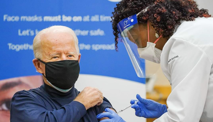 করোনার টিকা নিলেন বাইডেন