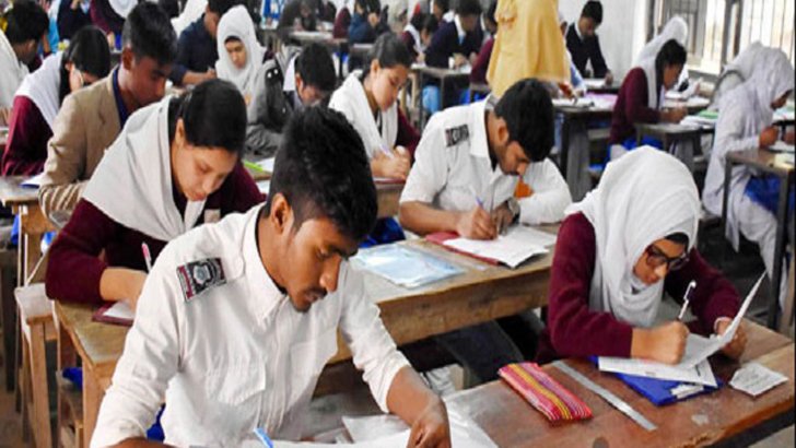 নীতিমালায় আটকে আছে এইচএসসির ফল