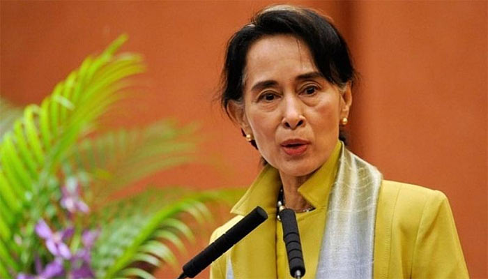 জনগণকে রাস্তায় নেমে আসার আহ্বান সু চির