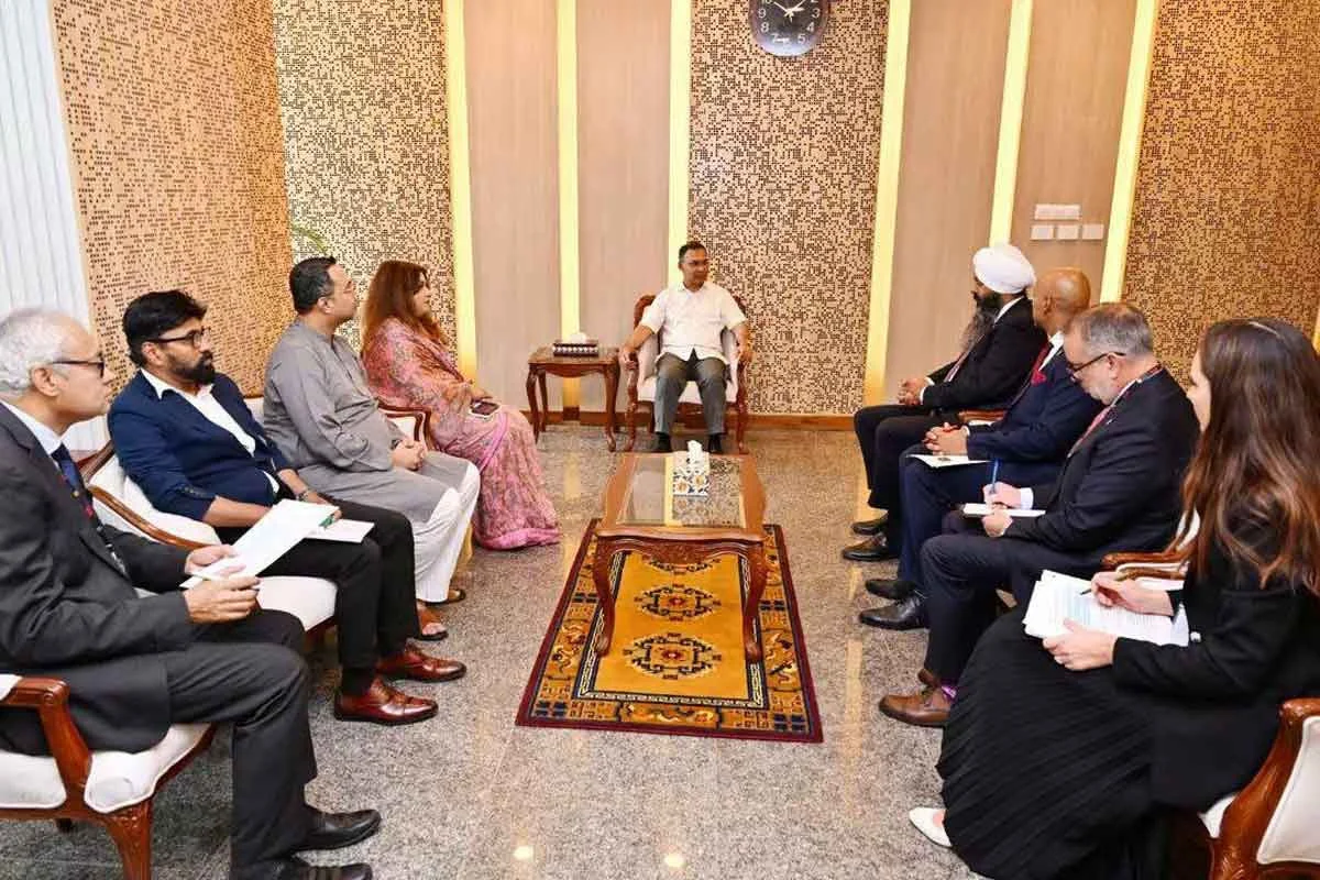 স্বাস্থ্য, শিক্ষা, প্রযুক্তি খাতে বাংলাদেশকে সহযোগিতা করতে কানাডার প্রতি প্রধানমন্ত্রীর আহ্বান