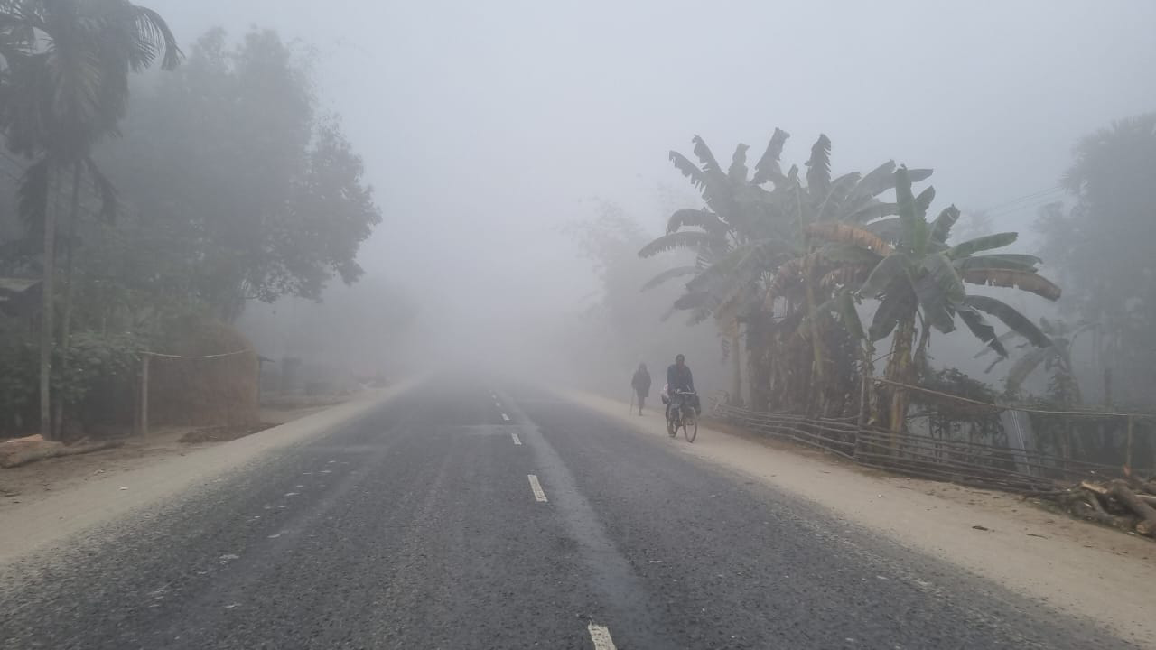 পৌষের হাড় কাঁপানো শীত তেঁতুলিয়ায়