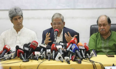 গণতন্ত্র প্রতিষ্ঠা করতে গণতান্ত্রিক সমাজ গড়ে তুলতে হবে: মির্জা ফখরুল