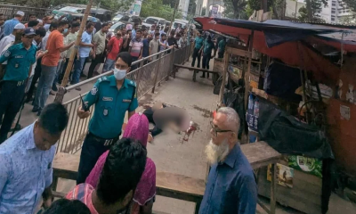 ফার্মগেটে মেট্রোরেলের পিলারের বিয়ারিং স্প্রিং ছিটকে পড়ে পথচারীর মৃত্যু