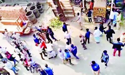 ভোটের মাঠে প্রথম দিনেই দেশের বিভিন্ন স্থানে হামলা সংঘর্ষ, আহত ২০