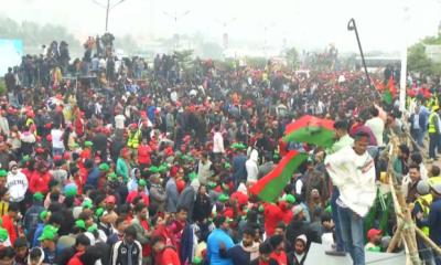 তারেক রহমানকে বরণ করতে ৩০০ ফিটে জনসমুদ্র