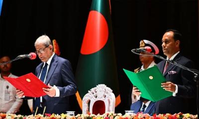 শপথ নিলেন নবনির্বাচিত রাষ্ট্রপতি মির্জা ফখরুল ইসলাম আলমগীর