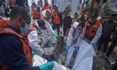 গাজায় ধ্বংসস্তূপ থেকে আরও ৯৪ ফিলিস্তিনির মরদেহ উদ্ধার