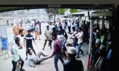 কিশোরগঞ্জের পাগলা মসজিদে সংবাদ সংগ্রহ করতে গিয়ে দুই সাংবাদিকের ওপর হামলা, আটক ২