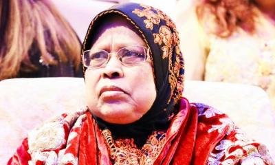 ​রূপায়ণ গ্রুপের চেয়ারম্যানের মা ফরিদা বেগম আর নেই, বনানীতে দাফন
