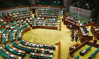 বরখাস্ত বা বাধ্যতামূলক অবসর বিধান রেখে আইন সংশোধন