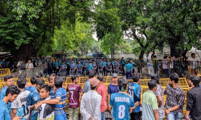 জবি শাটডাউন,সকালে সমাবেশ, দুপুরে গণ-অনশন