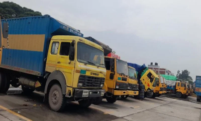 গার্মেন্টস পণ্য বোঝাই ৩৬ ট্রাক বেনাপোল বন্দরে আটকা