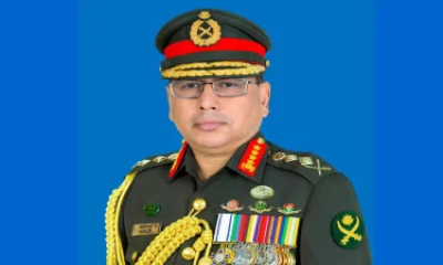 কাতার সফর শেষে দেশে ফিরেছেন সেনাবাহিনী প্রধান