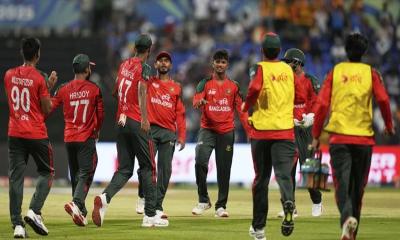 আফগানদের কাছে ৫ উইকো হারিয়ে ১৫৪