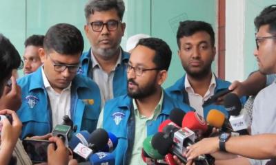 ২৩৮ কোটি টাকা ট্রান্সফার বিষয়ে বিসিবি প্রেসিডেন্ট ফারুককে জিজ্ঞাসাবাদ করবে দুদক