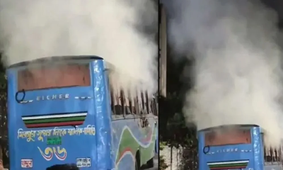 রাজধানীর একাধিক জায়গায় ককটেল বিস্ফোরণের পর এবার বাসে আগুন