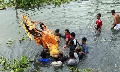 বিসর্জনের মধ্য দিয়ে শেষ হলো শারদীয় দুর্গোৎসব