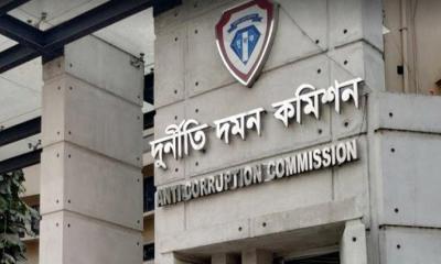 সাবেক ও বর্তমানের ১০ কাস্টমস কর্মকর্তাসহ পাঁচ ব্যবসায়ীর অবৈধ সম্পদ নিয়ে দুদকের মামলা করার সিদ্ধান্ত