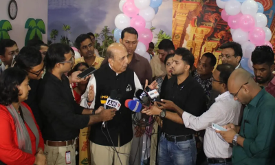 দুই প্রধানমন্ত্রী আলোচনায় বসলে অনেক সমস্যার সমাধান হবে: দীনেশ ত্রিবেদী