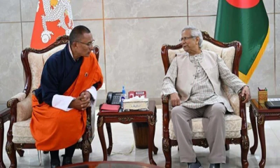 ভুটানের প্রধানমন্ত্রী ঢাকায় এসেই ভূমিকম্পে ক্ষয়ক্ষতির খোঁজ নিলেন