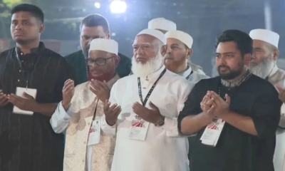 একুশে ভাষা শহীদদের কবর জিয়ারত করলেন জামায়াত আমির