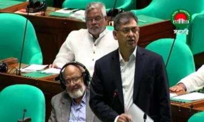 অটোরিকশার কারণে বছরে রাজস্ব ক্ষতি ৪ হাজার কোটি টাকা : সংসদে স্বরাষ্ট্রমন্ত্রী