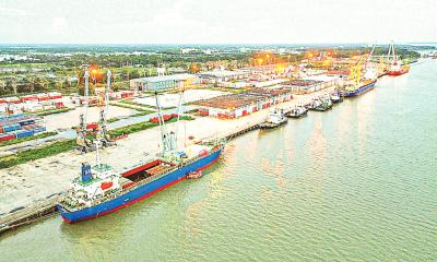 মোংলা সমুদ্রবন্দরে কনটেইনার হ্যান্ডলিংয়ে রেকর্ড