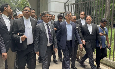 শেখ হাসিনাসহ ৭ জনের বিরুদ্ধে ট্রাইব্যুনালে গুমের অভিযোগ জমা দিলেন সালাহউদ্দিন আহমেদ
