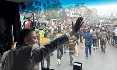 লাখো জনতার সংবর্ধনা মঞ্চের পথে তারেক রহমান