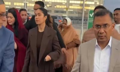 দেশে ফেরার জন্য হিথ্রো বিমানবন্দরে তারেক রহমান