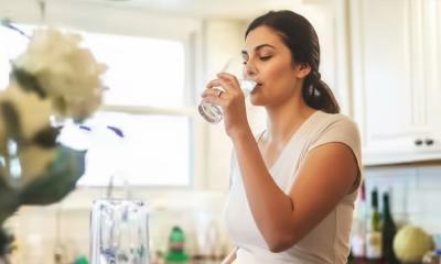 পানি খালি পেটে পান করলেই ভালো উপকার