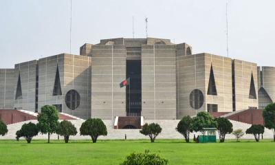 শপথ সোমবার সকালে সংসদ সদস্যদের, বিকেলে মন্ত্রিসভার