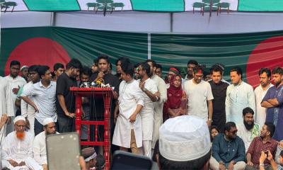 আওয়ামী লীগকে নিষিদ্ধ না করা পর্যন্ত শাহবাগ অবরোধের ঘোষণা হাসনাতের