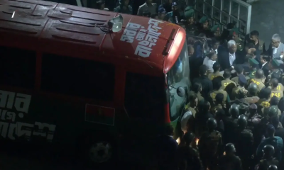 হাসপাতালে মায়ের পাশে তারেক রহমান