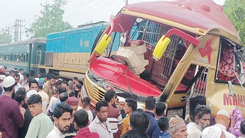একদিনে ৫জেলায় সড়ক দুর্ঘটনায় ২৩ প্রাণহানি,আহত অর্ধশতাধিক