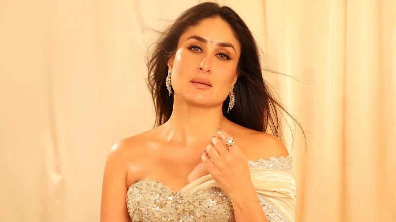 বলিউড নায়িকা কারিনা অন্তঃসত্ত্বা হওয়ার গুঞ্জন, সত্যিটা জানিয়ে দিলেন সাবা