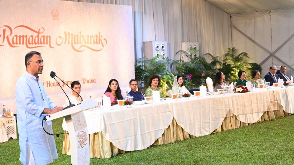 দুর্নীতির বিরুদ্ধে কঠোর পদক্ষেপ নেব, দলীয় পরিচয় দেখব না: প্রধানমন্ত্রী