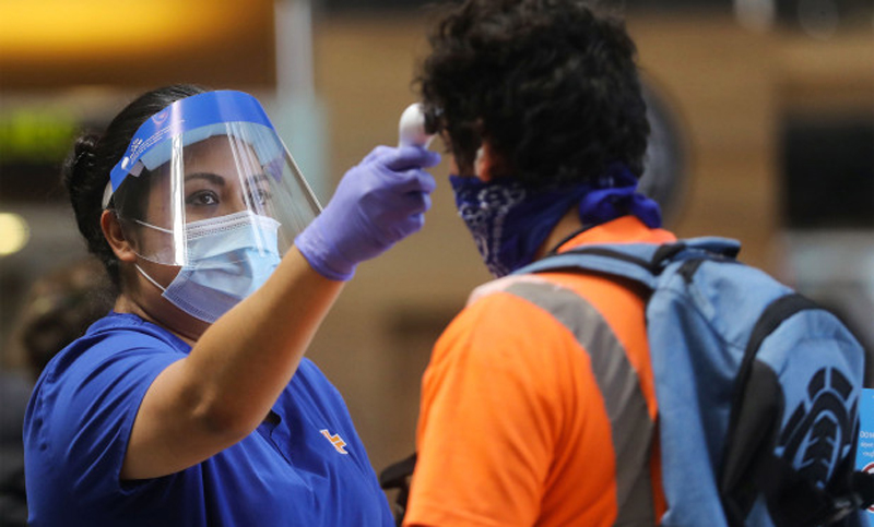 করোনার আরো তিনটি নতুন উপসর্গের সন্ধান পেয়েছে সিডিসি