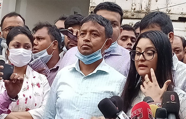 পরীমণির করোনার উপসর্গ, ঝুঁকিতে পুলিশ-সাংবাদিকরা