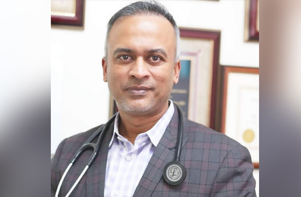 নারীরা পায়ের ব্যথা নিয়ে গেলেও বুকে হাত দেন ডা.ফেরদৌস, যৌন হয়রানির মামলা