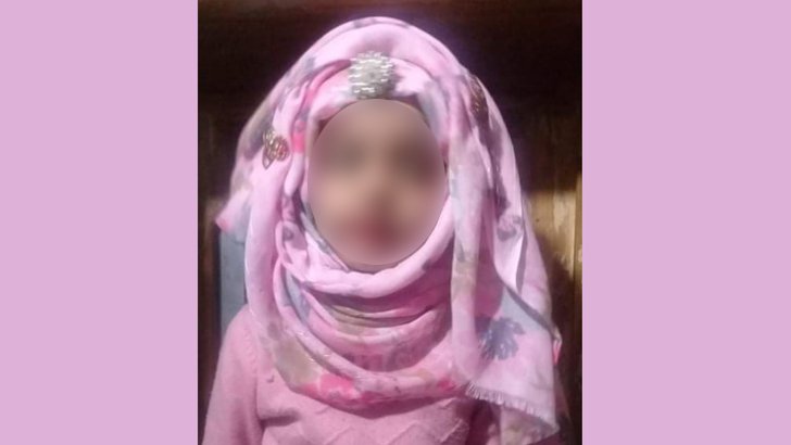 প্রেমিকের সঙ্গে পালালেন স্ত্রী, মেয়েকে ফিরে পেতে স্বামীর আকুতি