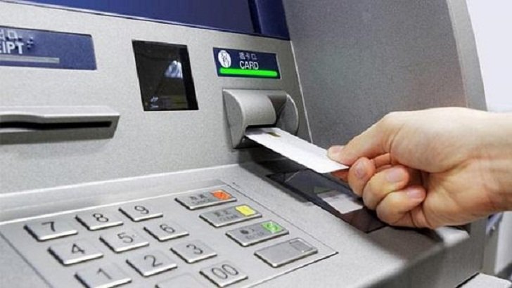 ক্রেডিট কার্ডে চার্জ, এ কেমন দুর্ভোগ!