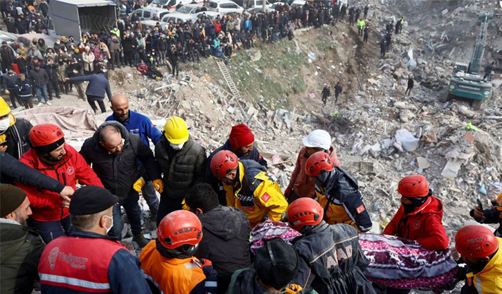 ভূমিকম্প : তুরস্ক-সিরিয়ায় মৃতের সংখ্যা বেড়ে প্রায় ২৪ হাজার