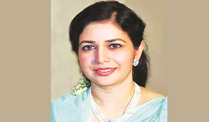 রাজনীতির আলোচনায় জুবাইদা রহমান